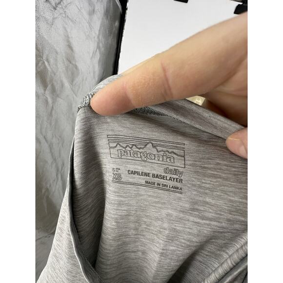 Patagonia XS Women Capilene Baselayer Daily Daily Graphic T-shirt Short Sl AB4 - Picture 5 of 8